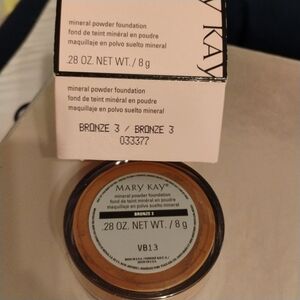 Mary Kay Mineral Powder Foundation - Bronze 3 #033377